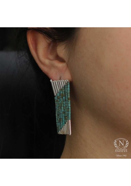 925 Ayar Gümüş 9 Sıra Turkuaz Taşlı Küpe