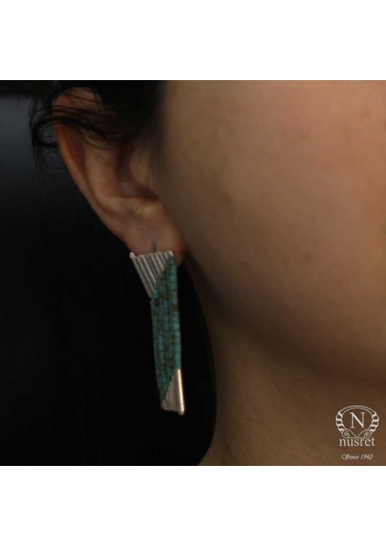 925 Ayar Gümüş 9 Sıra Turkuaz Taşlı Küpe