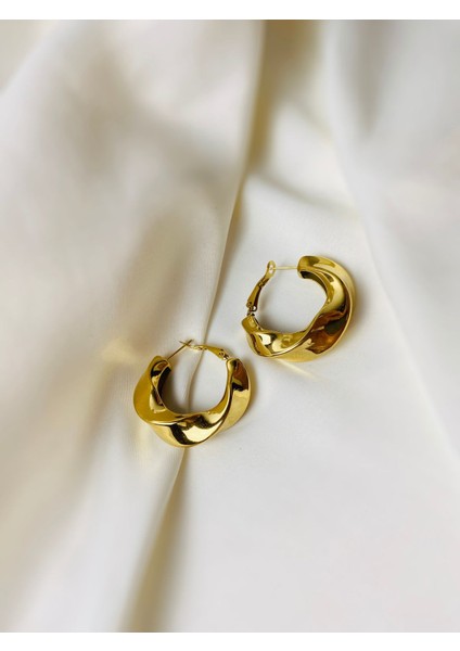 Burgu Model Gold Çelik Halka Küpe | Modern ve Işıltılı Kadın Model modelleri