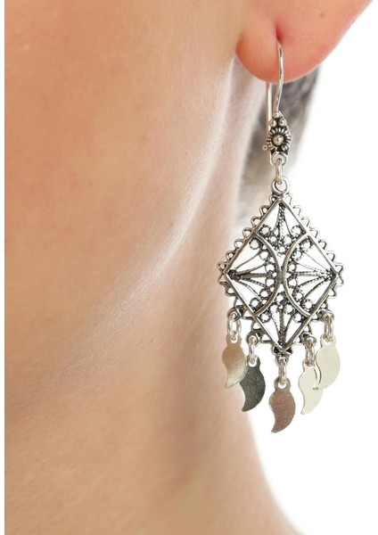 925 Ayar Gümüş Baklava Desenli Pullu Küpe