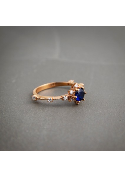 Mavi Taşlı 925 Ayar Lotus Çiçeği Minimal Rose Gümüş Yüzük