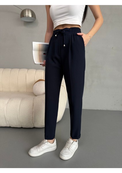 Kadın Yüksek Bel Lastikli ve Bağcıklı Havuç Kesim Kumaş Pantolon