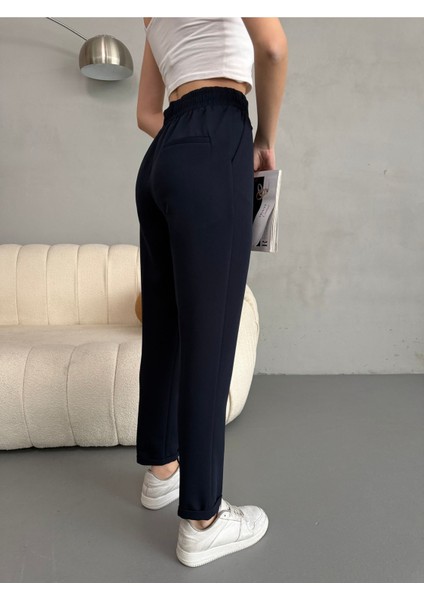 Kadın Yüksek Bel Lastikli ve Bağcıklı Havuç Kesim Kumaş Pantolon fırsatları