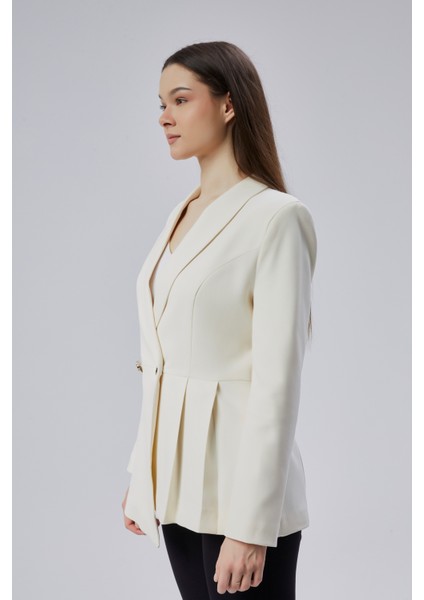 Ekru Regular Fit Pile Detaylı Blazer Ceket