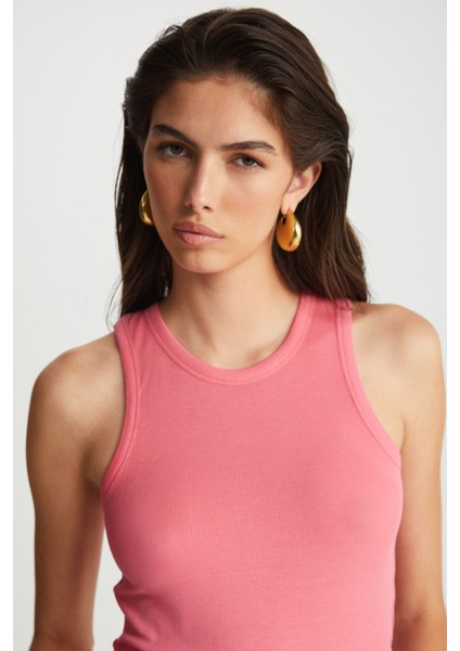 Fitilli Kolsuz Pembe Tişört