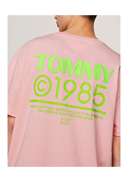 Tommy Jeans Erkek Regular Fit 1985 Pop T-Shırt modelleri