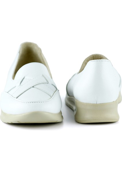 Mammina Beyaz Deri Çapraz Bant Detaylı Slip-On Günlük Ayakkabı