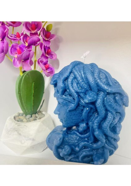 Medusa Yılan Kadın Dekoratif Kokulu Mum / Decorative Scented Medusa Candle