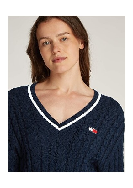 Tjw Badge Cable V-Neck Sweater fırsatları