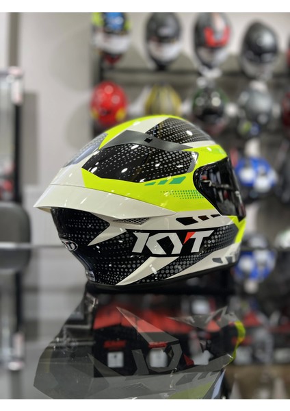 Tt-Course Gear Kapalı Kask Siyah Vizörlü (+1 Şeffaf Vizör)