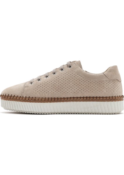 Kadın Bej Bağcıklı Kalın Tabanlı Süet Deri Sneaker 25SFD501810