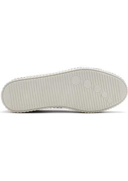 Kadın Bej Bağcıklı Kalın Tabanlı Süet Deri Sneaker 25SFD501810