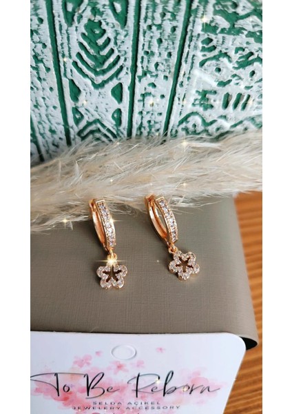 Çelik Zirkon Taşlı Kız Çocugu/bebek Küpesi Yonca Model modelleri