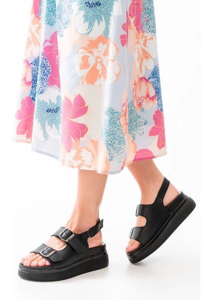 24422-1185 Siyah Dolgu Topuk Kadın Sandalet modelleri