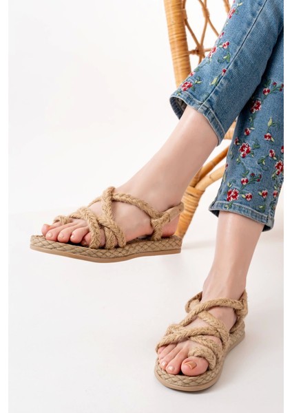 402 Bej Hasır Kadın Sandalet