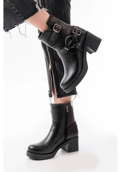 5109-3028 Siyah Toka Aksesuarlı Fermuarlı Topuklu Günlük Kadın Bot