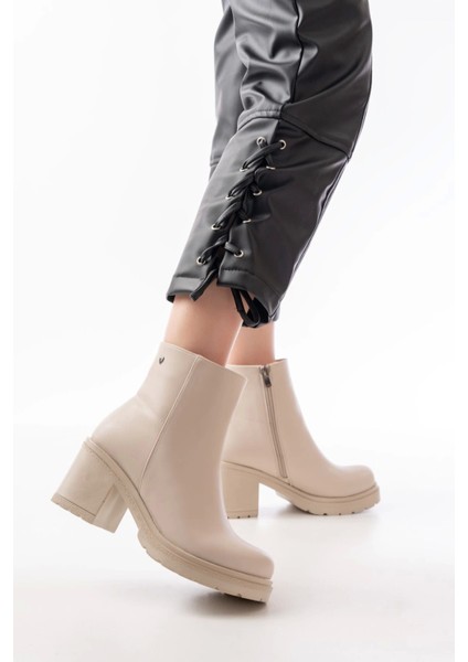767-3020 Bej Fermuarlı Kalın Topuklu Günlük Kadın Bot