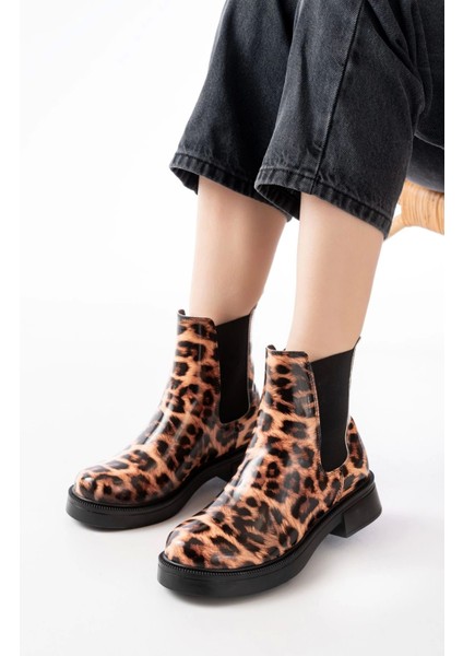 02-2137 Leopar Lastikli Günlük Kadın Bot