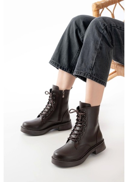 02-356 Kahve Düz Topuklu Bağcıklı Fermuarlı Günlük Kadın Bot