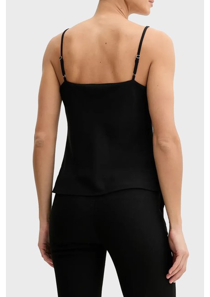 Caroline Regular Fit V Yaka Logolu Top W5GH58WGLD2 Bayan Top W5GH58 Wgld2 Jblk fiyatları