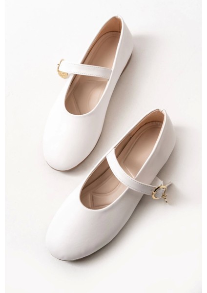 İNF-324 Beyaz Baretli Tokalı Günlük Kadın Babet indirimleri