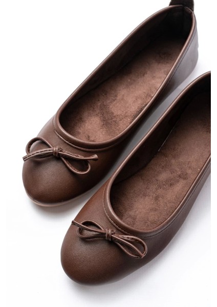 6101 Kahve Günlük Fiyonklu Kadın Babet modelleri