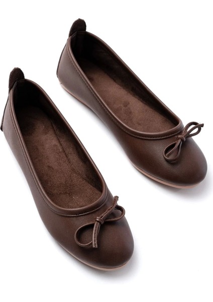 6101 Kahve Günlük Fiyonklu Kadın Babet fırsatları