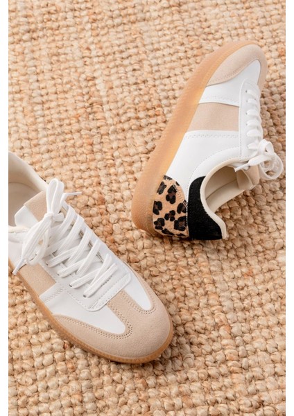 M-6006 Beyaz Garni Leopar Desenli Bağcıklı Termo Taban Günlük Kadın Spor modelleri