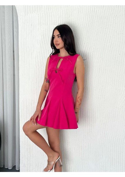 Göğüs Bağlamalı Kolsuz Mini Boy Elbise - Pembe