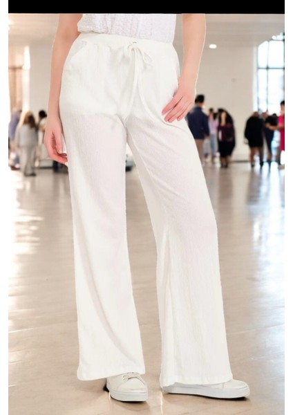 Yazlık Rahat Kesim Şık Kadın Pantolon