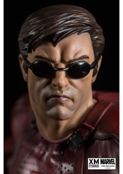 Daredevil 1/4 Scale Premium Collectible Statue modelleri