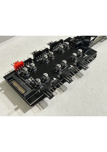 6 Port Rgb Fan Çoğaltıcı 12 Volt 4 Pin Pwm 5 Volt 3 Pin Argb Sata Güç Destekli Argb Fan Çoğaltıcı
