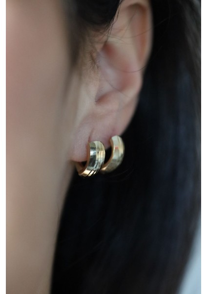 14 Ayar Altın Işıltılı Taşsız J Küpe modelleri