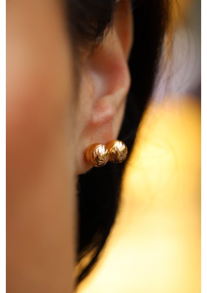 14 Ayar Altın Çevirmeli Vidalı Işıltılı Top Küpe 8 mm fırsatları