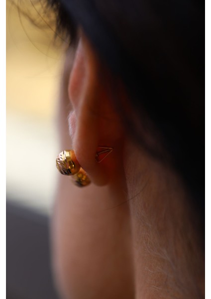 14 Ayar Altın Çevirmeli Vidalı Işıltılı Top Küpe 8 mm indirimleri