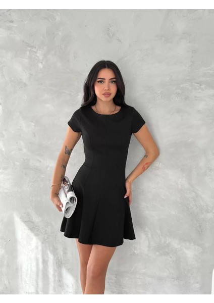 Kısa Kollu Mini Elbise - Siyah