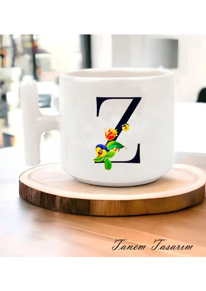 Çiçekli Harf Tasarımlı - T Kulp Kupa