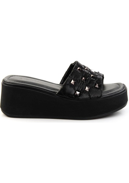 Siyah Kadın Terlik K04869013009