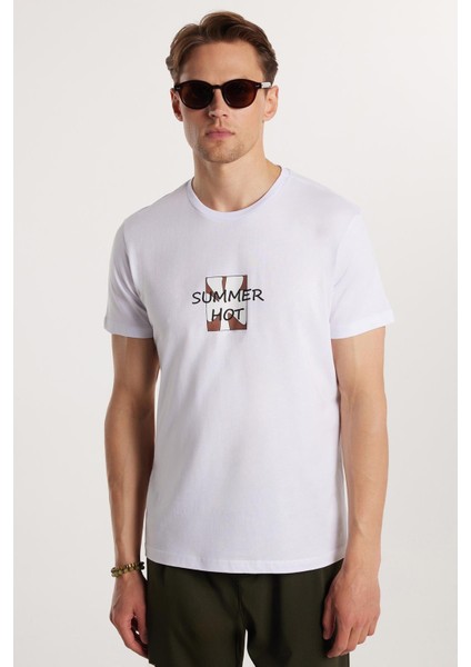 Erkek Slim Fit Dar Kesim %100 Pamuk Yumuşak Dokulu Baskılı Beyaz Bisiklet Yaka Tişört fiyatları