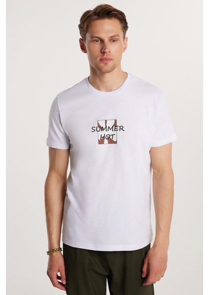 Erkek Slim Fit Dar Kesim %100 Pamuk Yumuşak Dokulu Baskılı Beyaz Bisiklet Yaka Tişört fırsatları