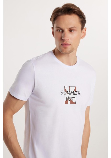Erkek Slim Fit Dar Kesim %100 Pamuk Yumuşak Dokulu Baskılı Beyaz Bisiklet Yaka Tişört