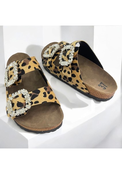 Ilyada Taşlı Çift Toka Kadın Leopar Terlik