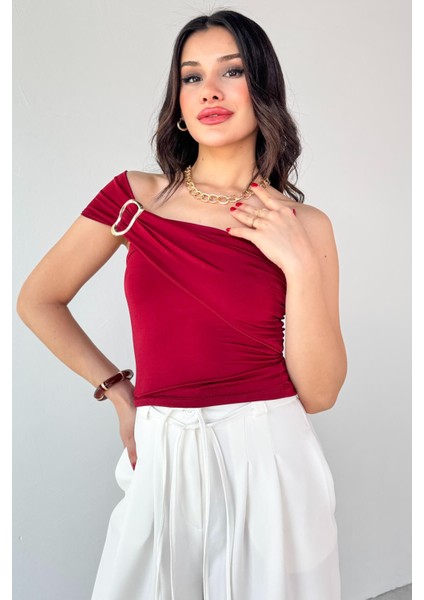 BLZ-06283 Bordo Gold Toka Detaylı Yan Büzgülü Straplez Bluz