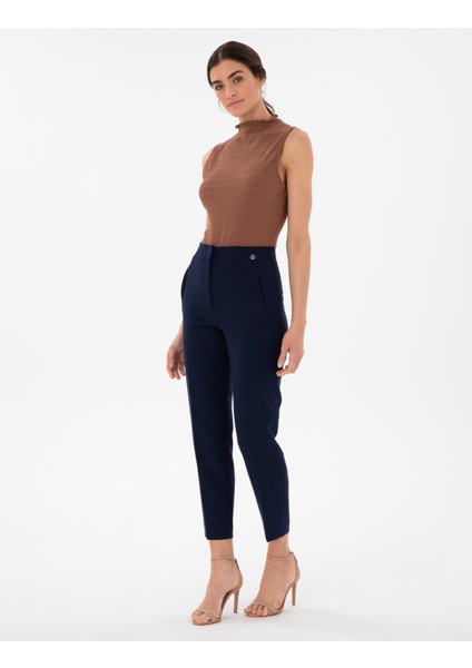 Kadın Lacivert Carrot Fit Kumaş Pantolon 50299833-VR033
