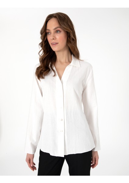 Kadın Beyaz Slim Fit Uzun Kollu Gömlek 50301101-VR013 modelleri