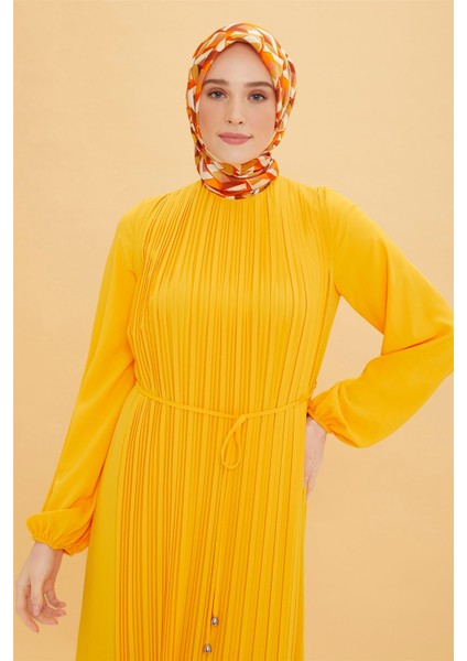 Önü Piliseli Elbise 22Y9435 Mango