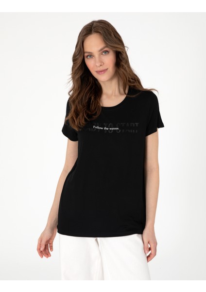 Kadın Siyah Regular Fit Tişört 50305789-VR046