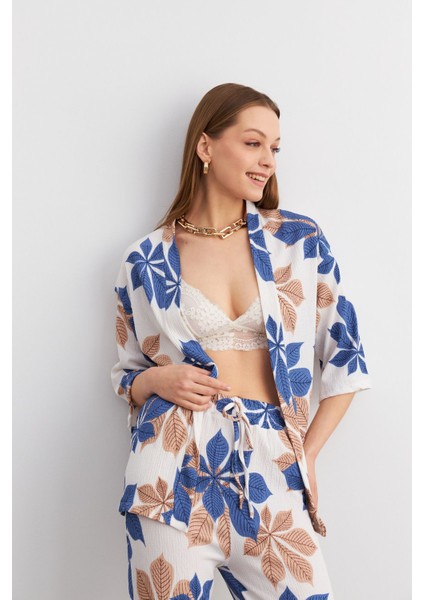 Kadın Sax Mavi-Beyaz Çiçek Desenli Kimono Gömlek Pantolon Takım