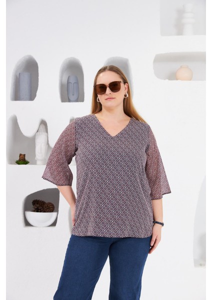 Desenli V Yaka Büyük Beden Şifon Bluz Lacivert fırsatları
