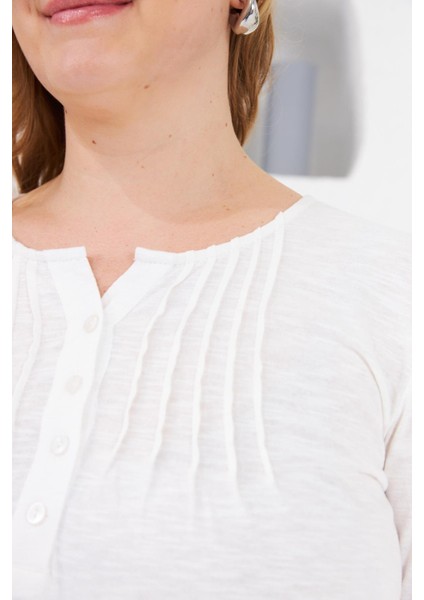 Yaka Nervürlü Büyük Beden Bluz Ekru modelleri